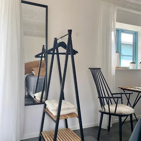 Apartment Tiny *